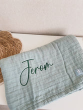 Afbeelding in Gallery-weergave laden, Hydrofiele deken 75x100 cm met borduring