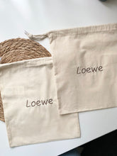 Afbeelding in Gallery-weergave laden, Luier/ reserve kledij/ speelgoed/ koekjes/ … zakje met borduring