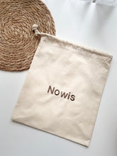 Afbeelding in Gallery-weergave laden, Luier/ reserve kledij/ speelgoed/ koekjes/ … zakje met borduring