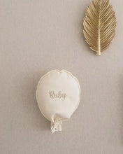 Afbeelding in Gallery-weergave laden, Stoffen ballon in verschillende kleuren