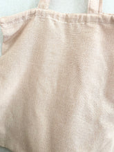 Afbeelding in Gallery-weergave laden, BEIGE turnzak (handvaten) met borduring