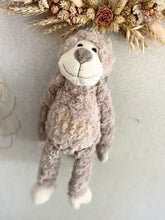 Afbeelding in Gallery-weergave laden, Monki de aap met naam