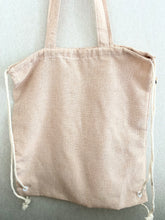 Afbeelding in Gallery-weergave laden, BEIGE turnzak (handvaten) met borduring