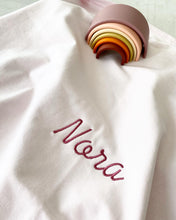 Afbeelding in Gallery-weergave laden, LICHTROZE zomer babydekentje met borduring