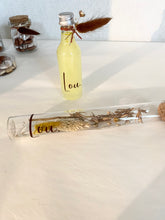 Afbeelding in Gallery-weergave laden, Kleine vinyl naamstickers van 3 cm TOT 10cm