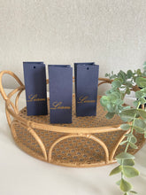 Afbeelding in Gallery-weergave laden, Kleine vinyl naamstickers van 3 cm TOT 10cm