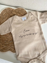 Afbeelding in Gallery-weergave laden, Baby rompertje in verschillende kleuren met bedrukking
