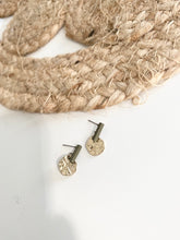 Afbeelding in Gallery-weergave laden, Coraline
