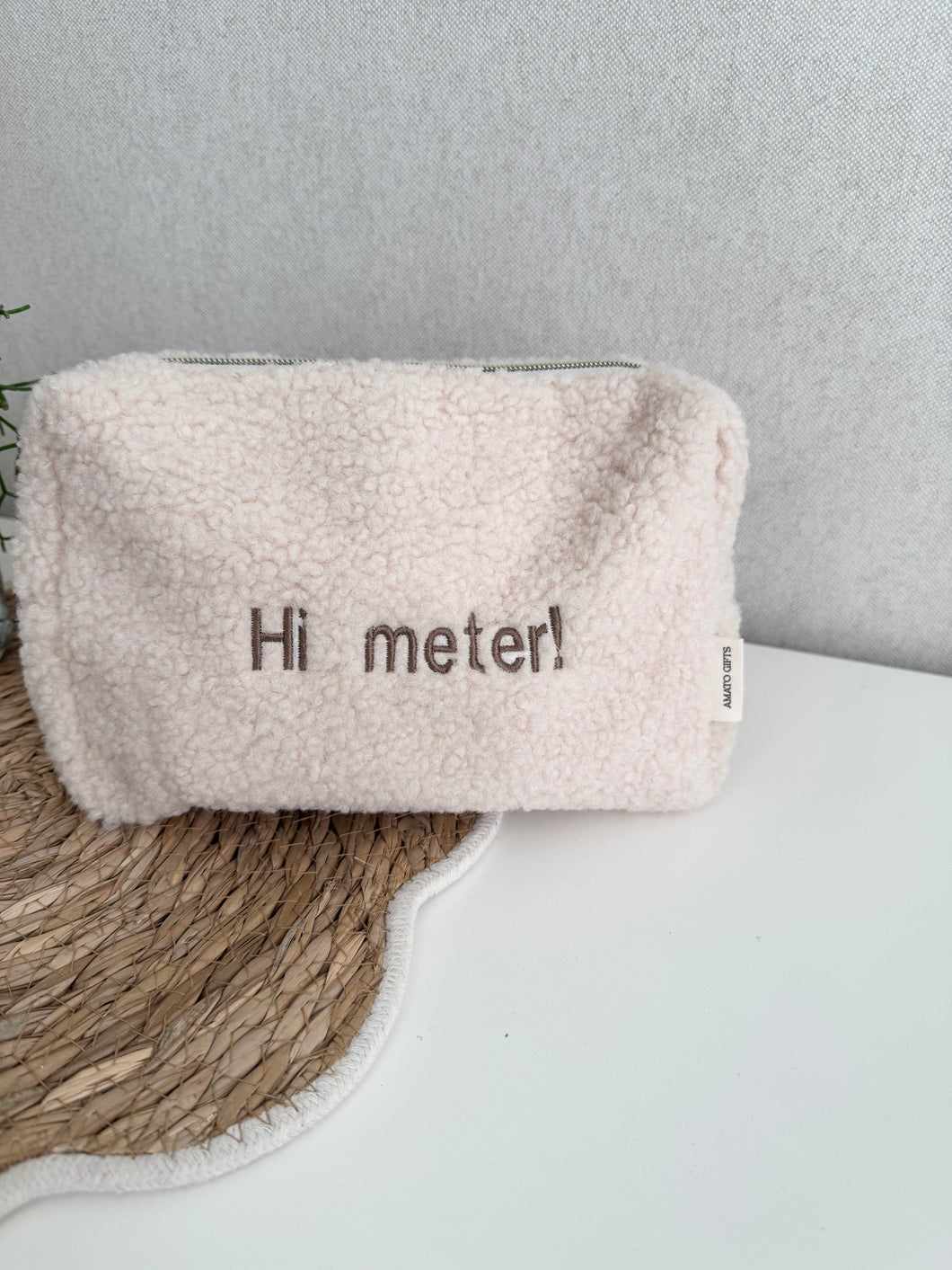 Toilettas beige met borduring naar keuze