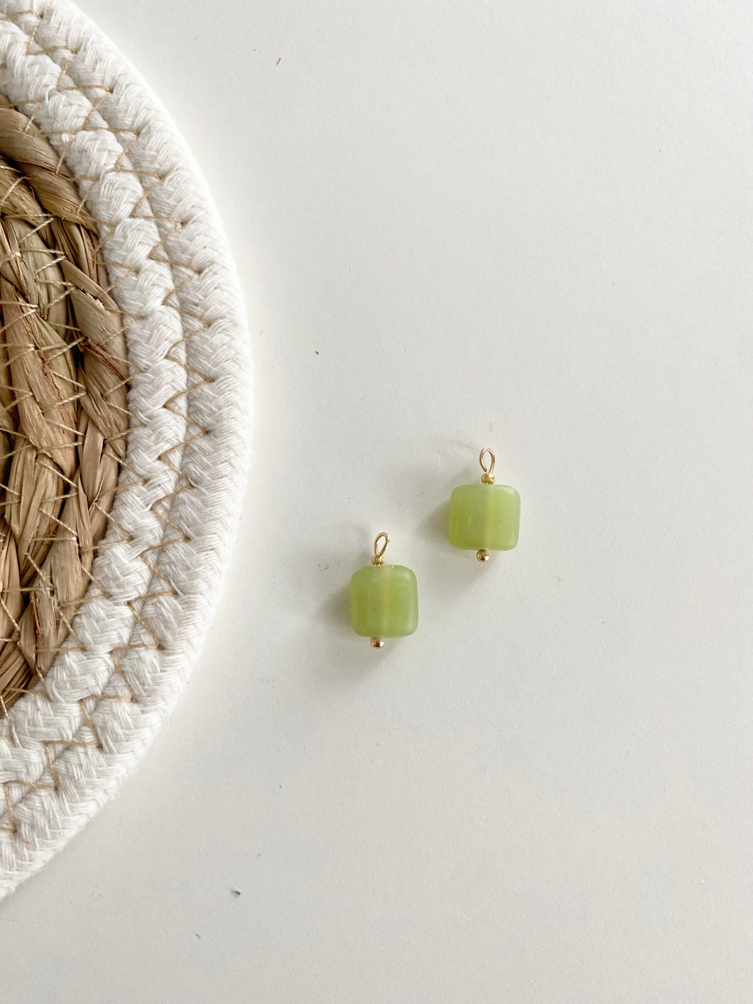 Lime green bedel