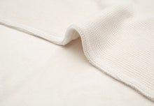 Afbeelding in Gallery-weergave laden, Deken Wieg 75x100cm Basic Knit - Ivory/Coral Fleece met naam
