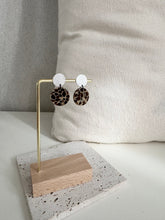 Afbeelding in Gallery-weergave laden, Lou
