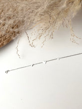 Afbeelding in Gallery-weergave laden, Zilveren armband - hartjes
