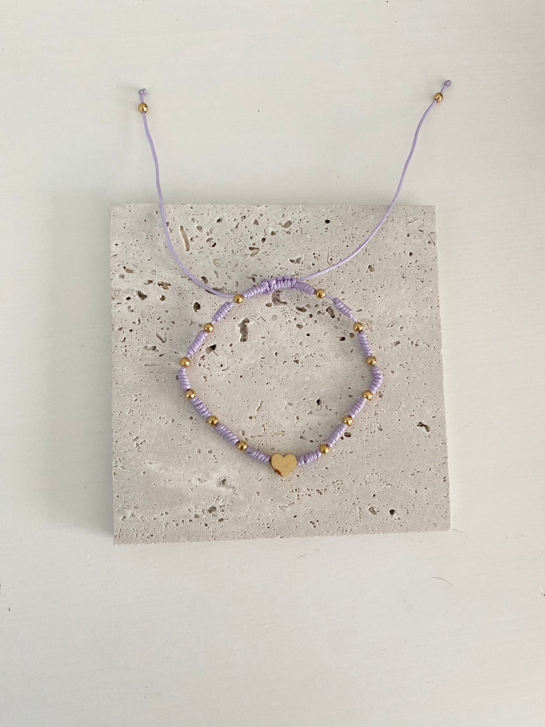 Lila hartjes armband
