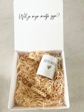 Afbeelding in Gallery-weergave laden, Gelukbox koffiemok en sleutelhanger
