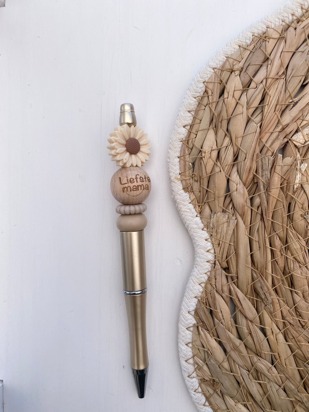 Liefste mama met beige daisy