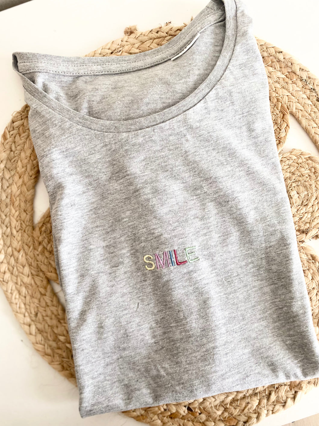 Geborduurde vrouwen T-shirt