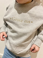 Afbeelding in Gallery-weergave laden, Trui met eigen bedrukking in verschillende kleuren BABY/KIND (unisex)
