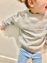 Afbeelding in Gallery-weergave laden, Trui met eigen bedrukking in verschillende kleuren BABY/KIND (unisex)
